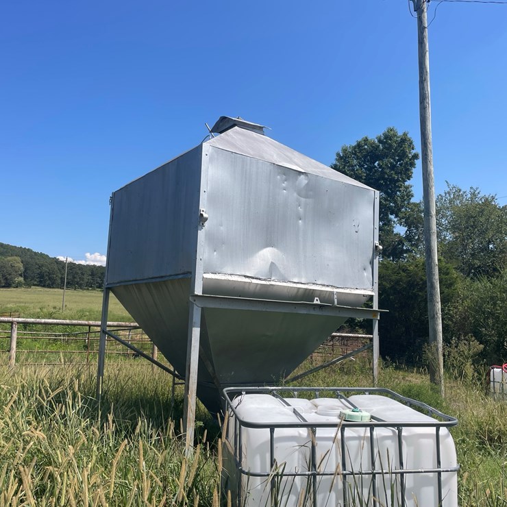 #24136 • **Over Head Bulk Feed Bin