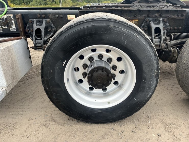 2020-kenworth-t680-image-147