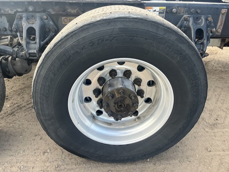 2020-kenworth-t680-image-152