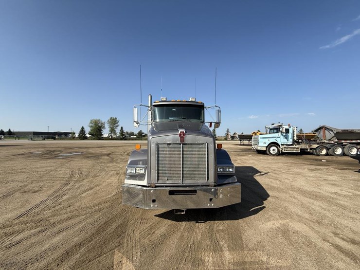 2013-kenworth-t800-image-8