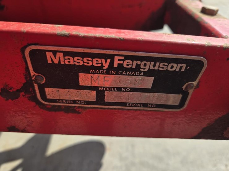 massey-ferguson-468-image-24
