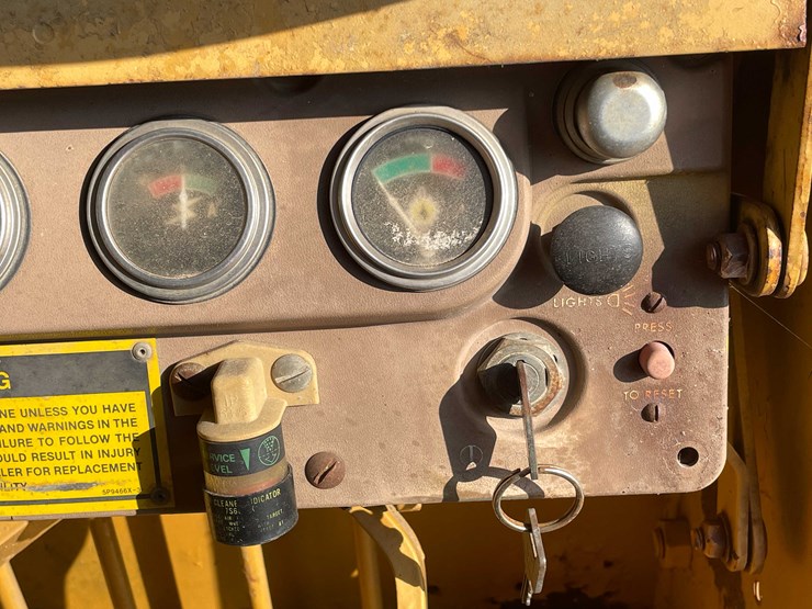 1987-caterpillar-d3-image-48