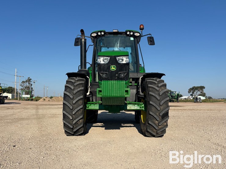 2022-john-deere-6155m-image-2