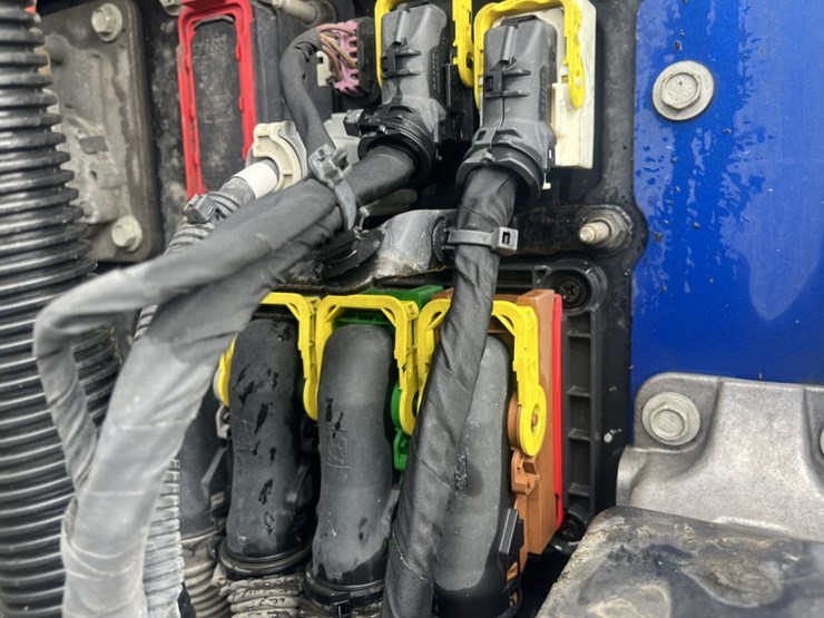 2020-kenworth-t680-image-11