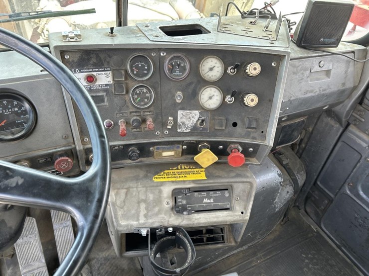 1994-mack-dm688s-image-54