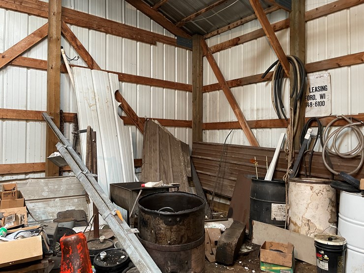 #7188-•-contents-of-corner-image-21