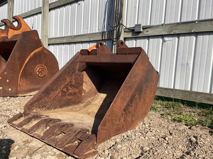 #13393-•-new-holland-bucket-image-1