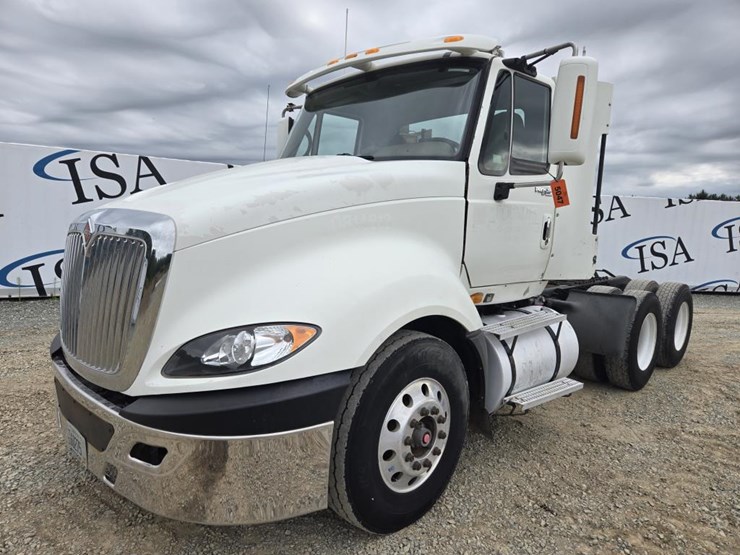 2008-international-prostar-image-1