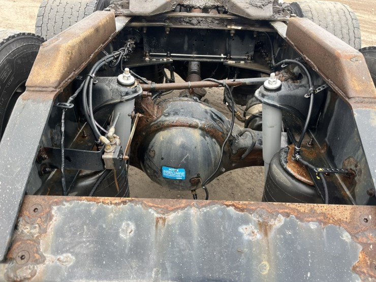2020-kenworth-t680-image-82
