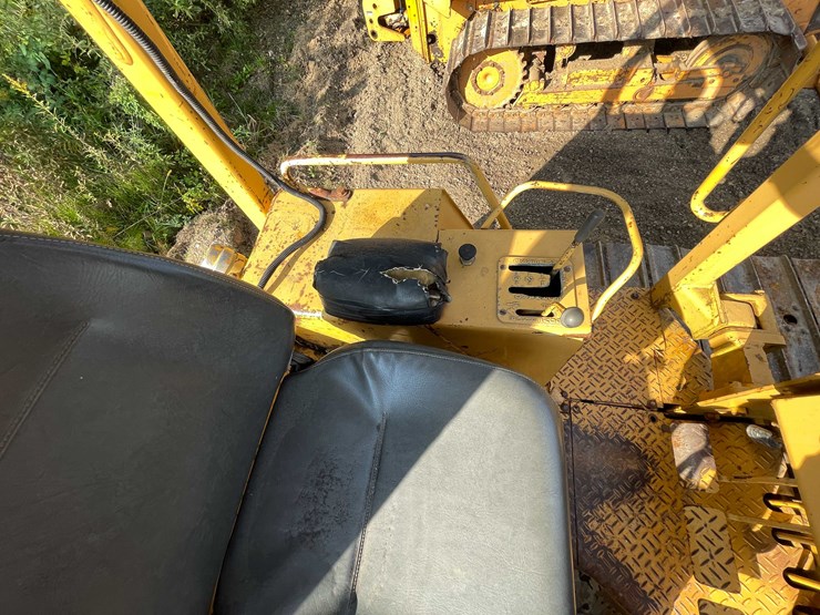 1987-caterpillar-d3-image-24