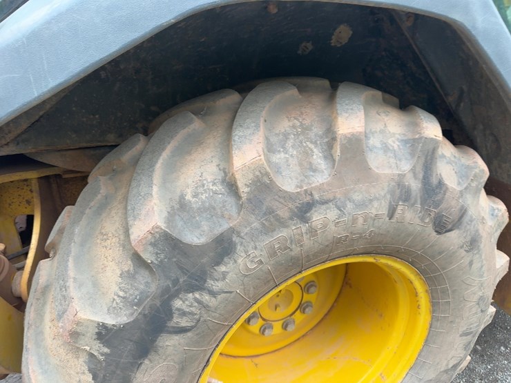 2001-deere-310g-image-13