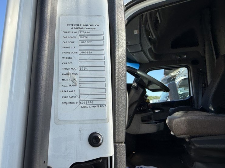 2022-peterbilt-579-image-78