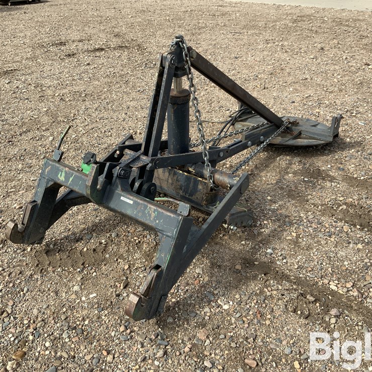 John Deere 3-Pt Hydraulic Tow Hitch