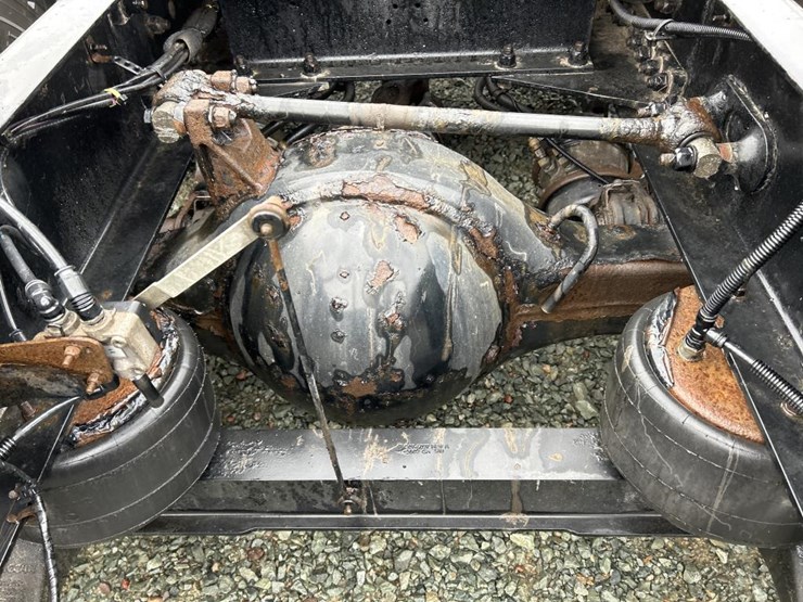 2018-kenworth-t680-image-16