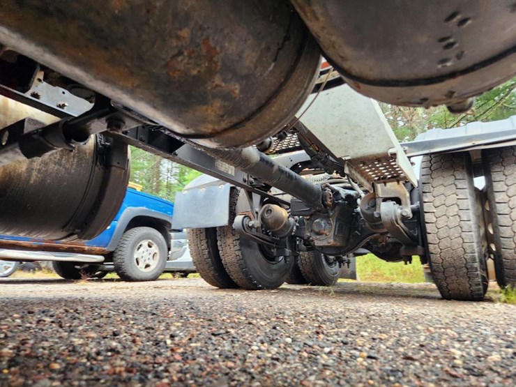 2011-international-prostar-image-31