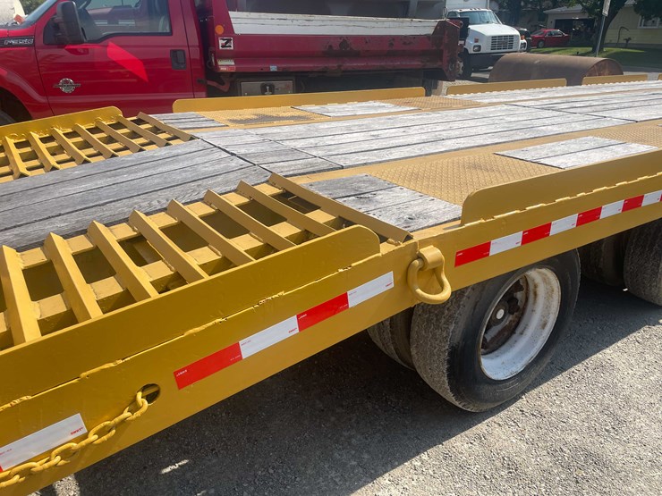 2000-custom-flatbed-image-44