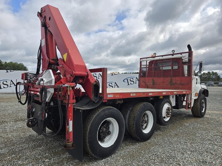 1995-ford-l9000-image-5