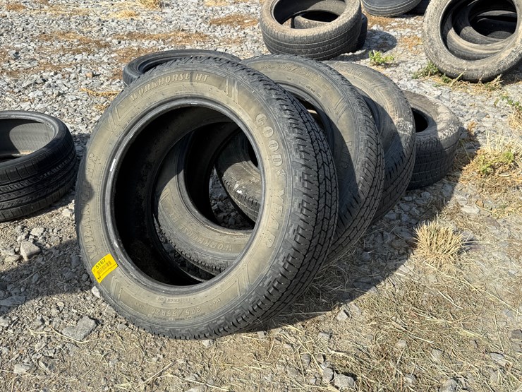 #5167-•-lot-of-(4)-275/55r20-tires-inv#-5167-image-1
