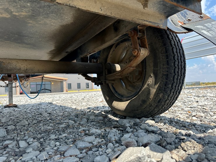 2007-caterpillar-xq20-image-8