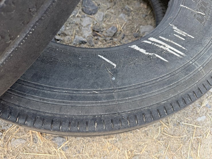 #5034-•-lot-of-(3)-miscellaneous-tires--inv#-5034-image-15