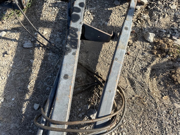 #23905-•-yetter-~15'-row-marker-image-7