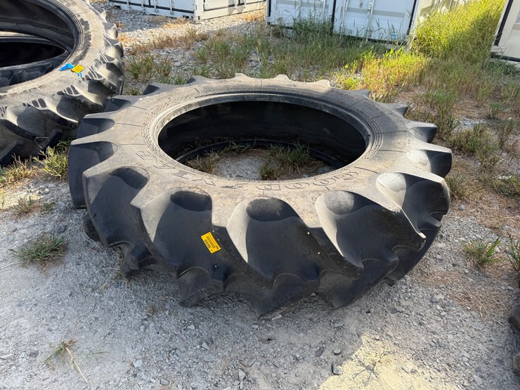 #9680-•-goodyear-520/85r46-tire-inv#:-9680-image-1