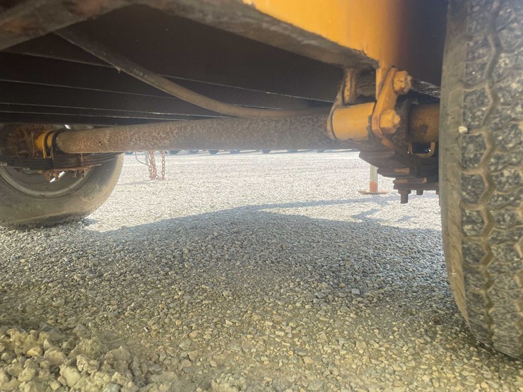 #13348-•-1992-atlas-corporation-tow-behind-compressor-image-21