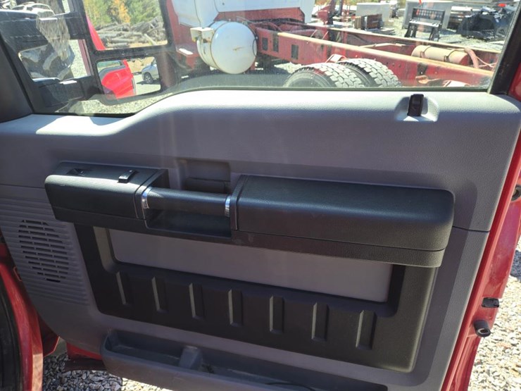 2011-ford-f450-image-35