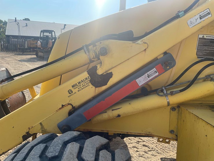 #13315-•-2003-lb110-backhoe-loader-image-13