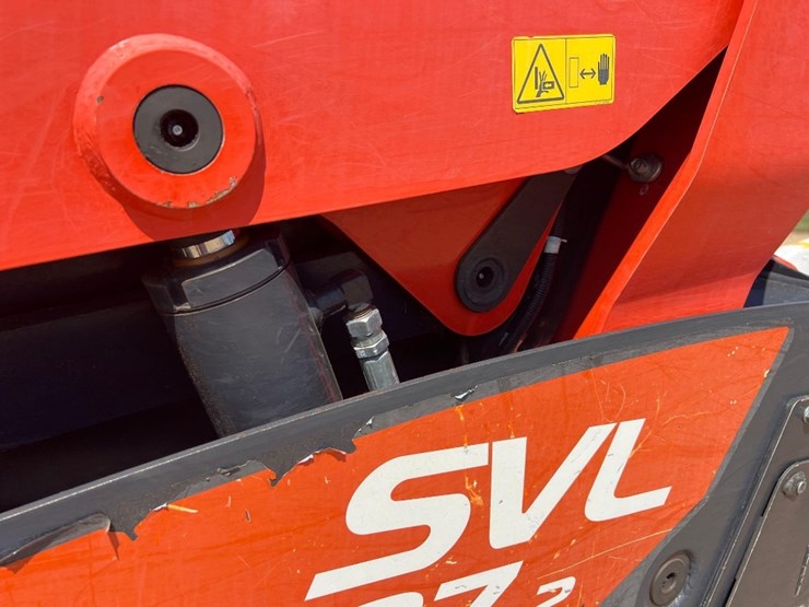 kubota-svl97-2-image-12