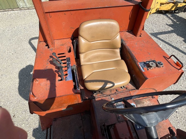 ditch-witch-6510-image-36
