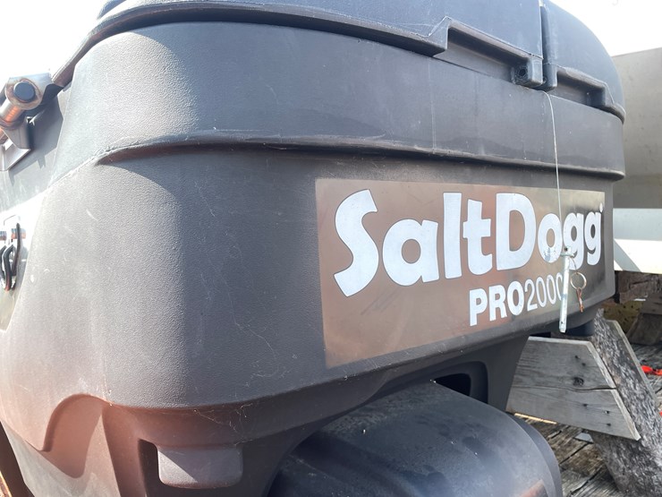 2024-salt-dogg-pro2000-image-4