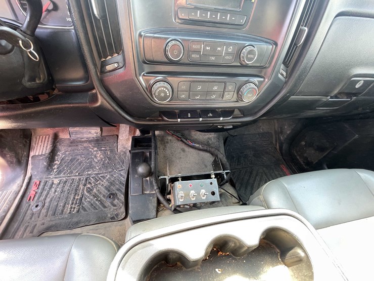 2015-gmc-sierra-2500hd-image-54