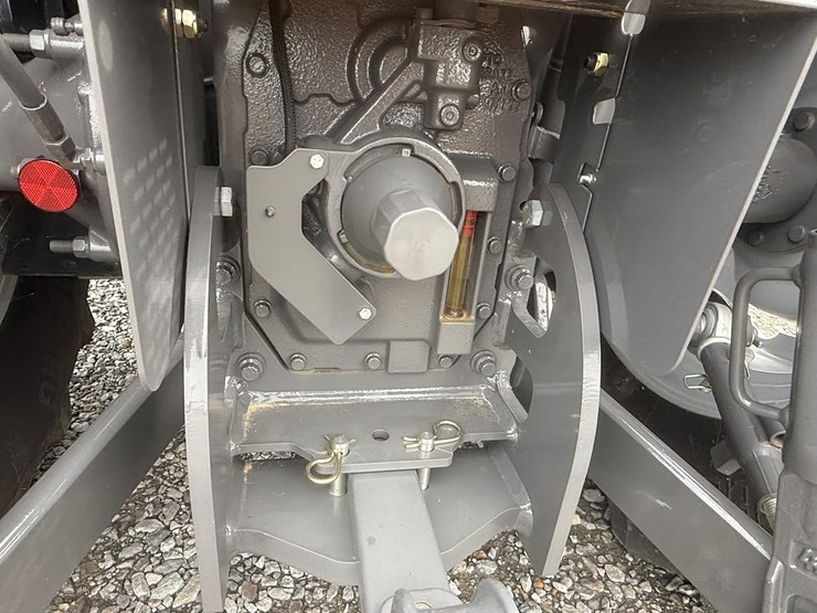 2022-massey-ferguson-4710-image-35