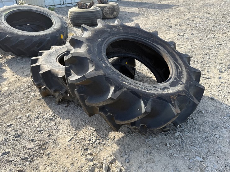 #9674-•-lot-of-(2)-16.9/28-tires-inv#:-9674-image-2
