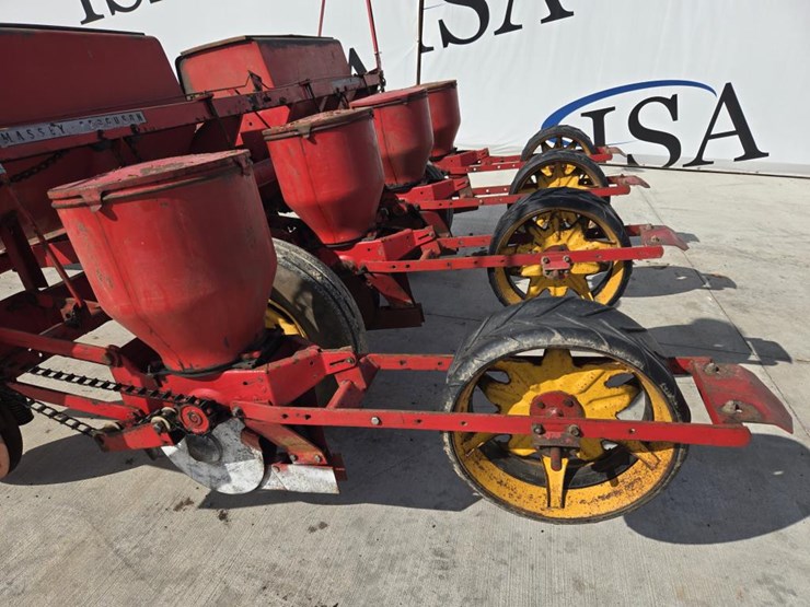 massey-ferguson-468-image-21
