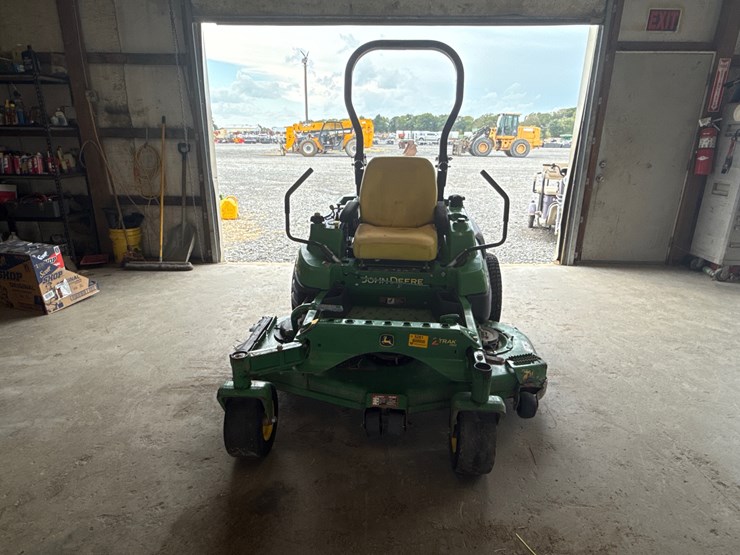 john-deere-z830a-image-2