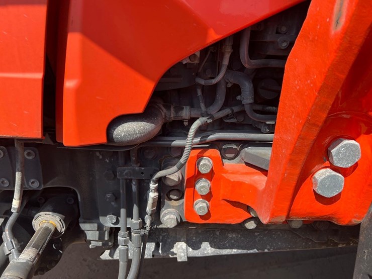 kubota-m7-152-image-13