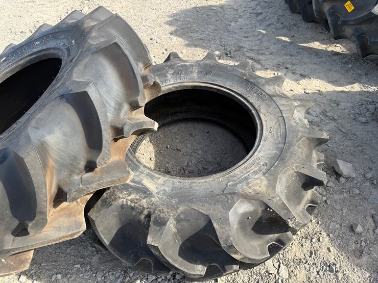 #9674-•-lot-of-(2)-16.9/28-tires-inv#:-9674-image-10