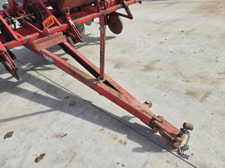 massey-ferguson-468-image-9