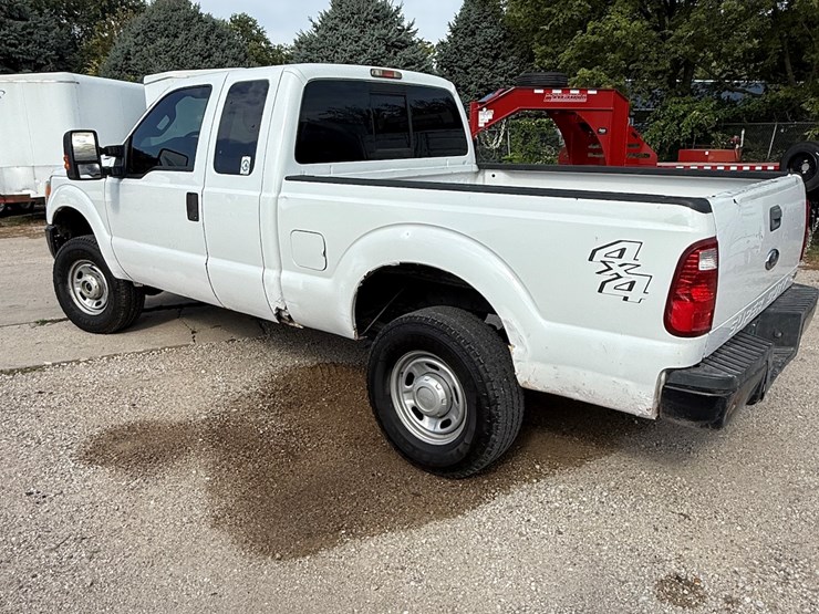 2010-ford-f250-xl-image-10