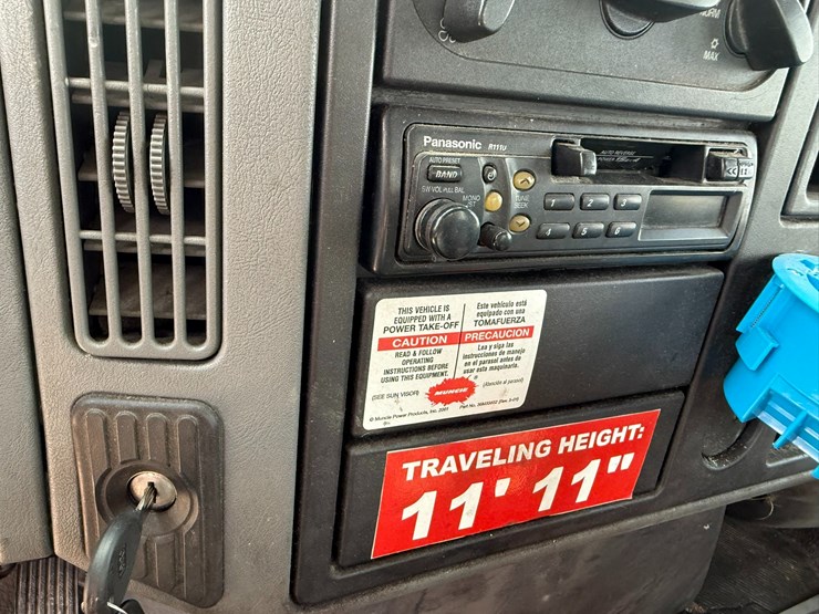 2005-international-durastar-4300-image-134
