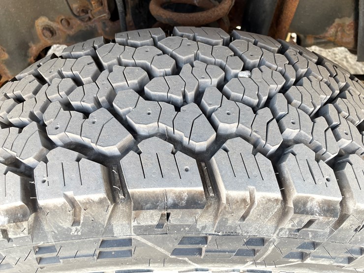 2011-ford-f250-image-18