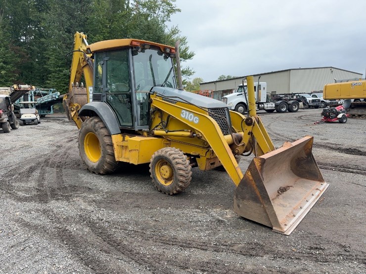 2001-deere-310g-image-7