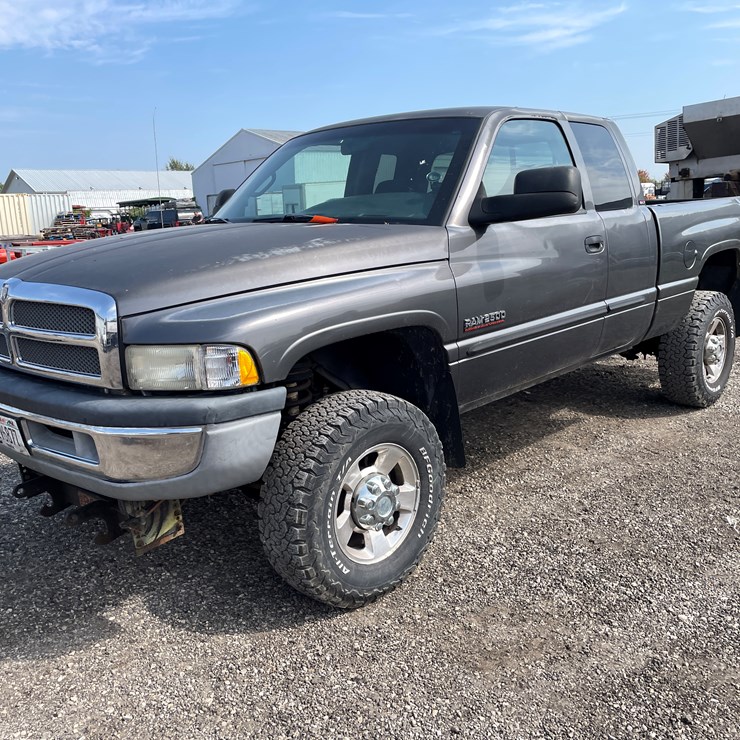 2002 DODGE RAM 2500