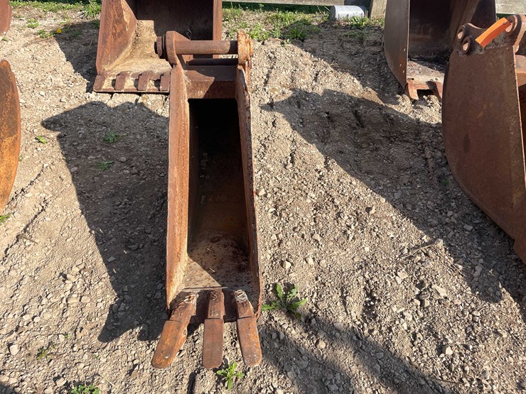#13395-•-new-holland-bucket-image-7