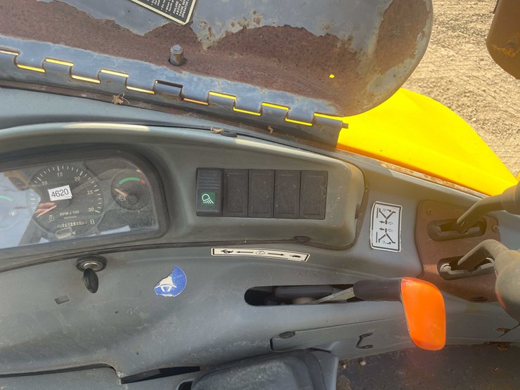 #13315-•-2003-lb110-backhoe-loader-image-69