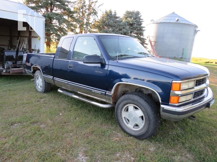 1998-chevrolet-1/2-ton-4x4-ext-cab-image-4