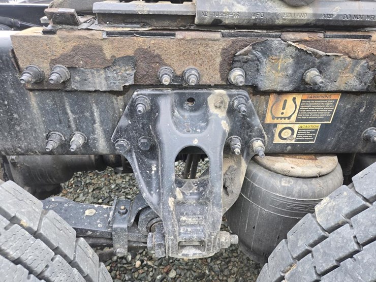 2019-peterbilt-579-image-30