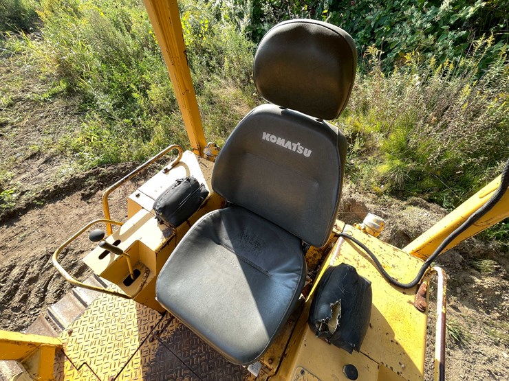 1987-caterpillar-d3-image-25